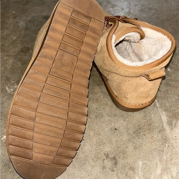 Aspen Boots - Picture 2 of 3